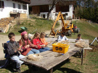 Scuola sul maso - imparate i nostri lavori ed aiutatevi